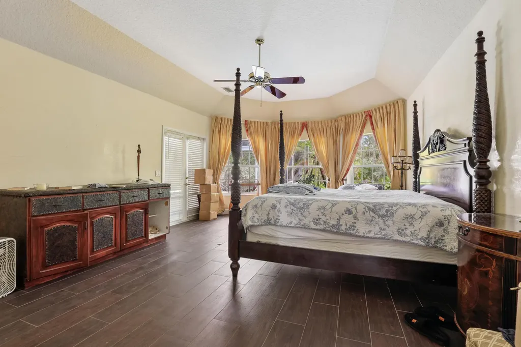 4883 SE Longleaf Place Hobe Sound FL 33455