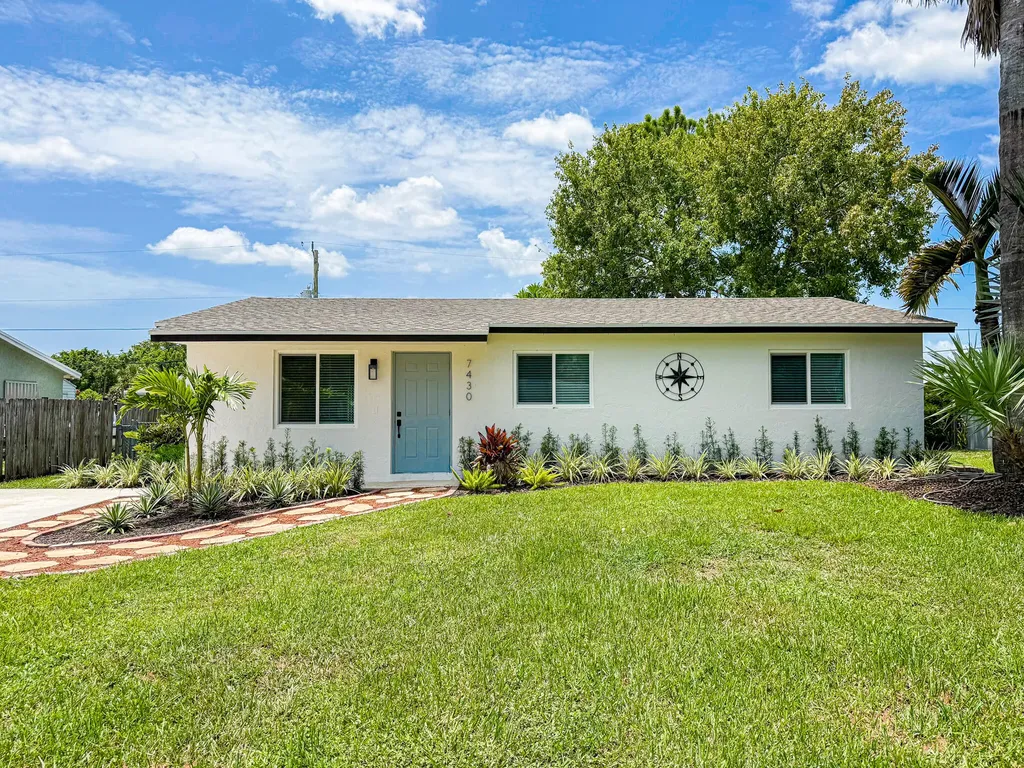 7430 Cocoanut Drive Lake Worth FL 33467