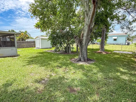7430 Cocoanut Drive Lake Worth FL 33467