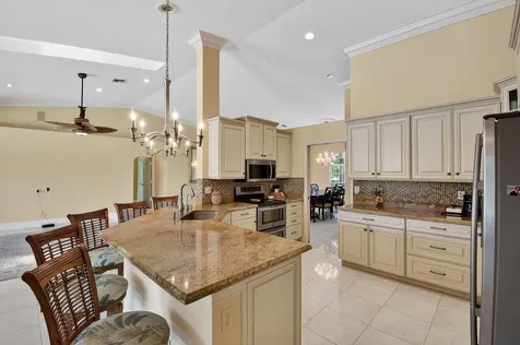 118 Fernwood Crescent Royal Palm Beach FL 33411