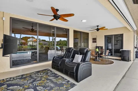 118 Fernwood Crescent Royal Palm Beach FL 33411