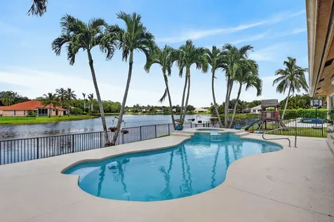118 Fernwood Crescent Royal Palm Beach FL 33411