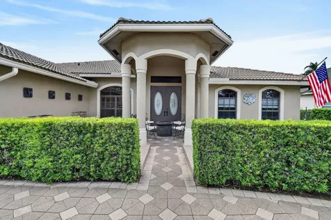 118 Fernwood Crescent Royal Palm Beach FL 33411