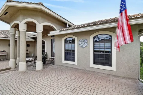 118 Fernwood Crescent Royal Palm Beach FL 33411