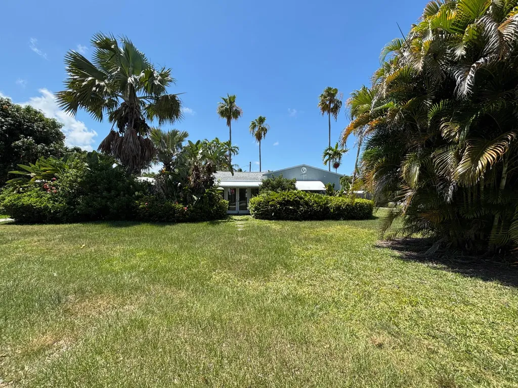 1749 NE 15th Street Fort Lauderdale FL 33304