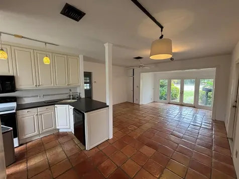 1749 NE 15th Street Fort Lauderdale FL 33304