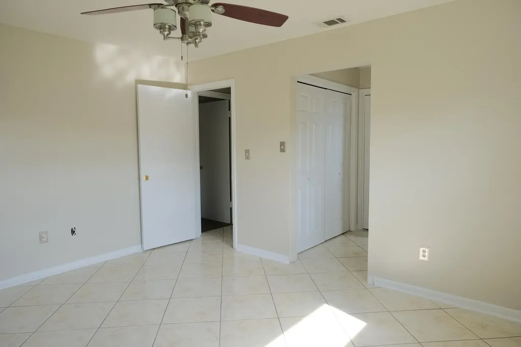 980 Woodland Avenue West Palm Beach FL 33415