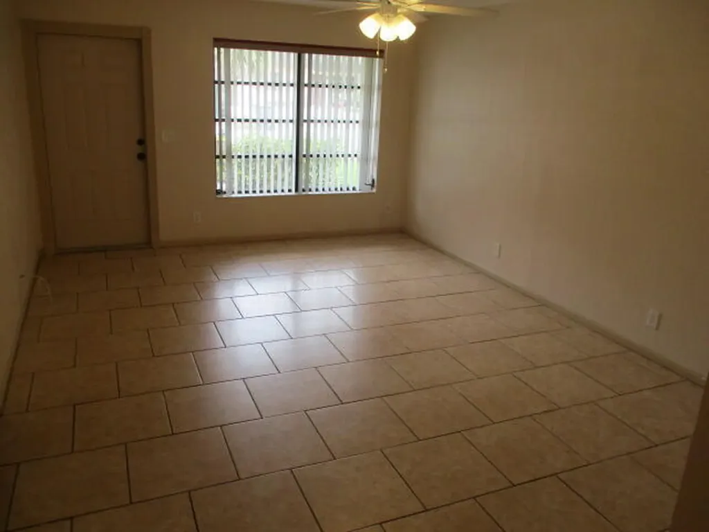 9077 E Highland Pines Drive Palm Beach Gardens FL 33418