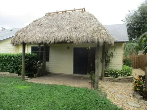 9077 E Highland Pines Drive Palm Beach Gardens FL 33418