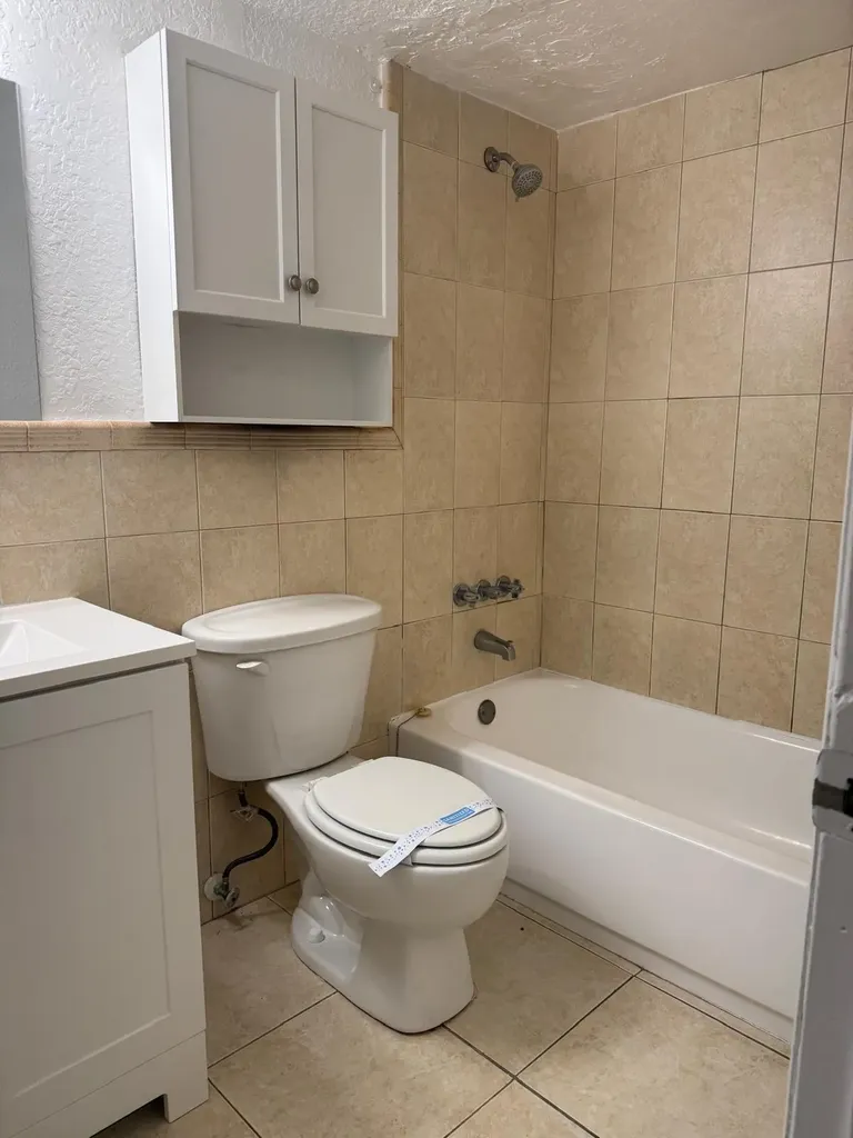 3370 NE 16th Terrace Pompano Beach FL 33064