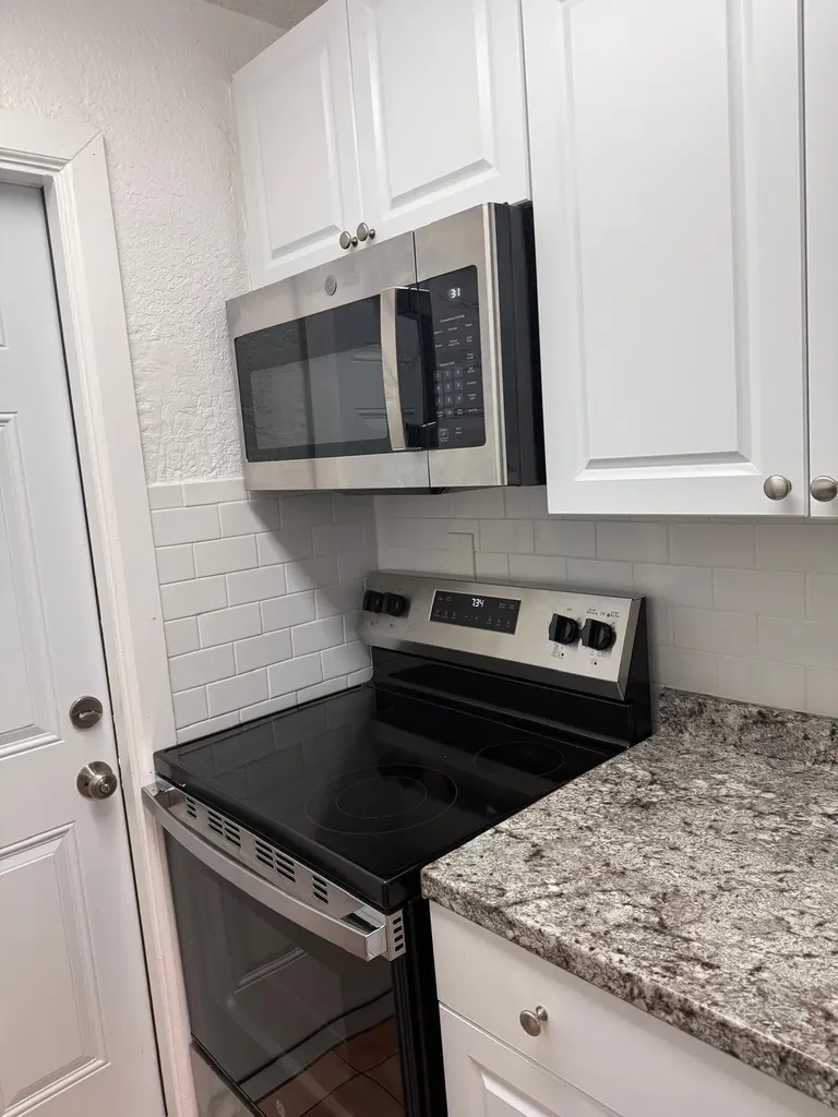 3370 NE 16th Terrace Pompano Beach FL 33064