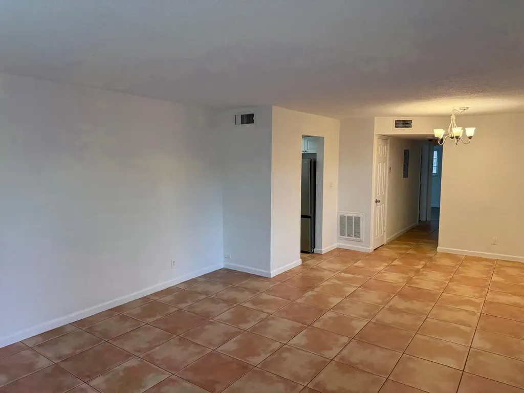 3370 NE 16th Terrace Pompano Beach FL 33064
