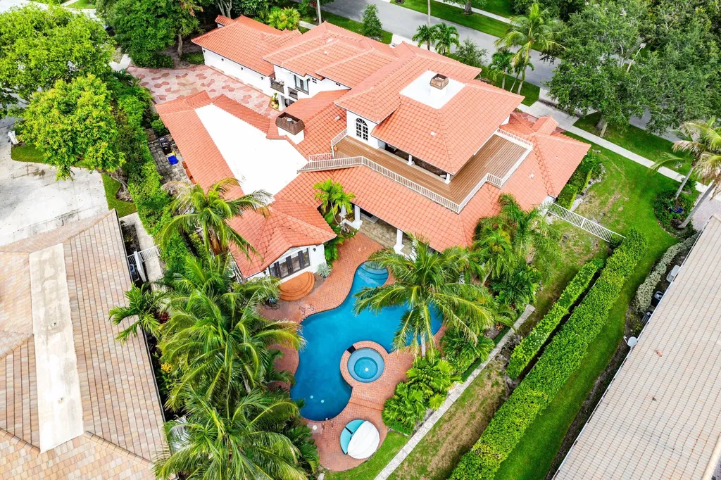 2 Firestone Circle West Palm Beach FL 33401