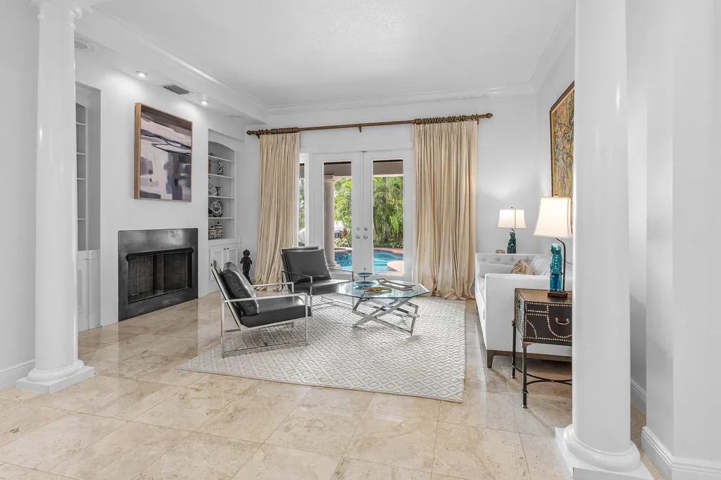 2 Firestone Circle West Palm Beach FL 33401
