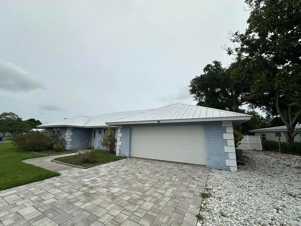 404 21st Street SE Vero Beach FL 32960