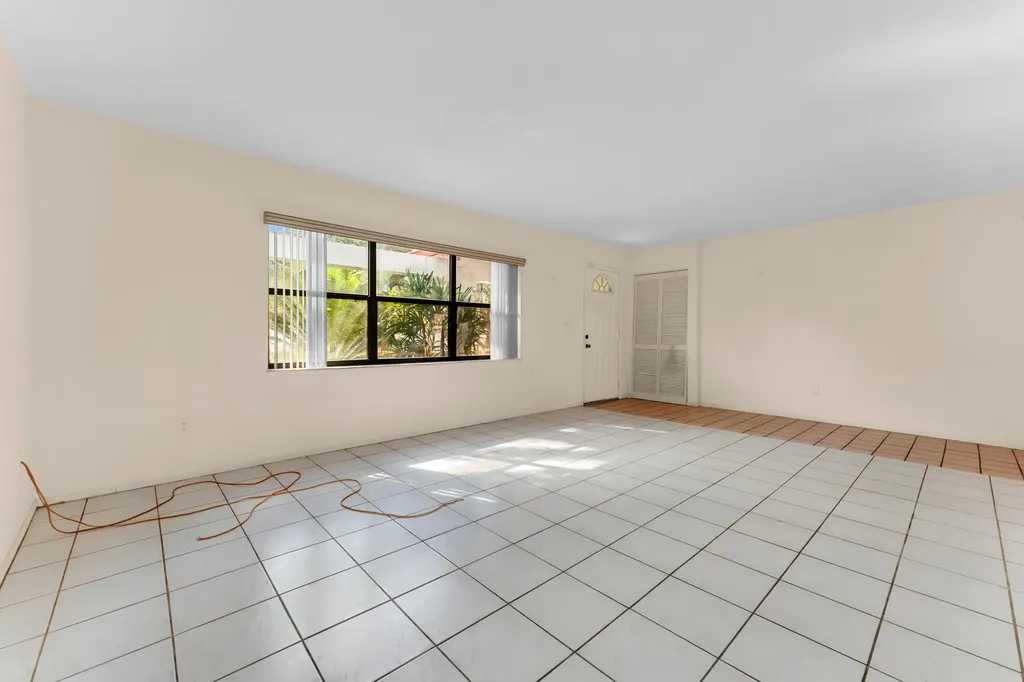 5523 SW 116th Avenue Cooper City FL 33330