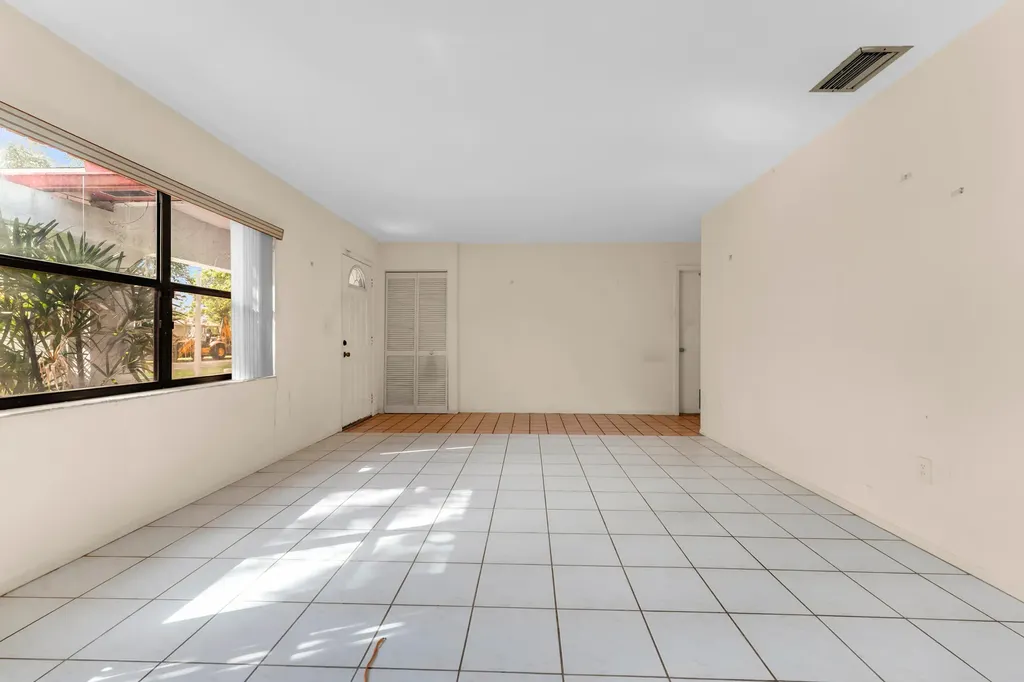 5523 SW 116th Avenue Cooper City FL 33330