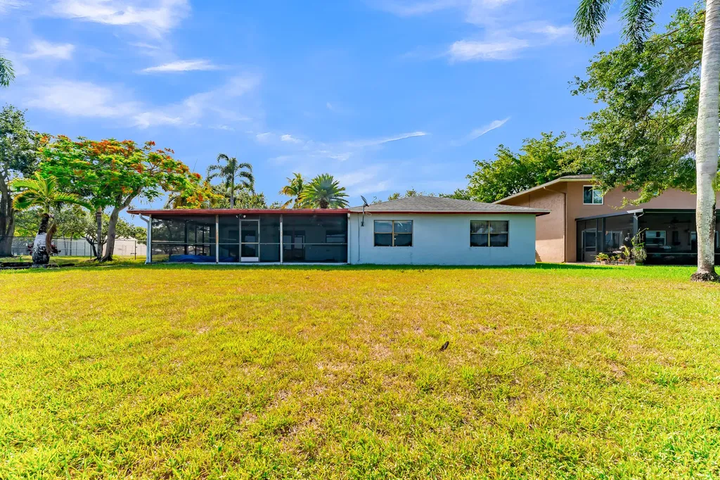 5523 SW 116th Avenue Cooper City FL 33330