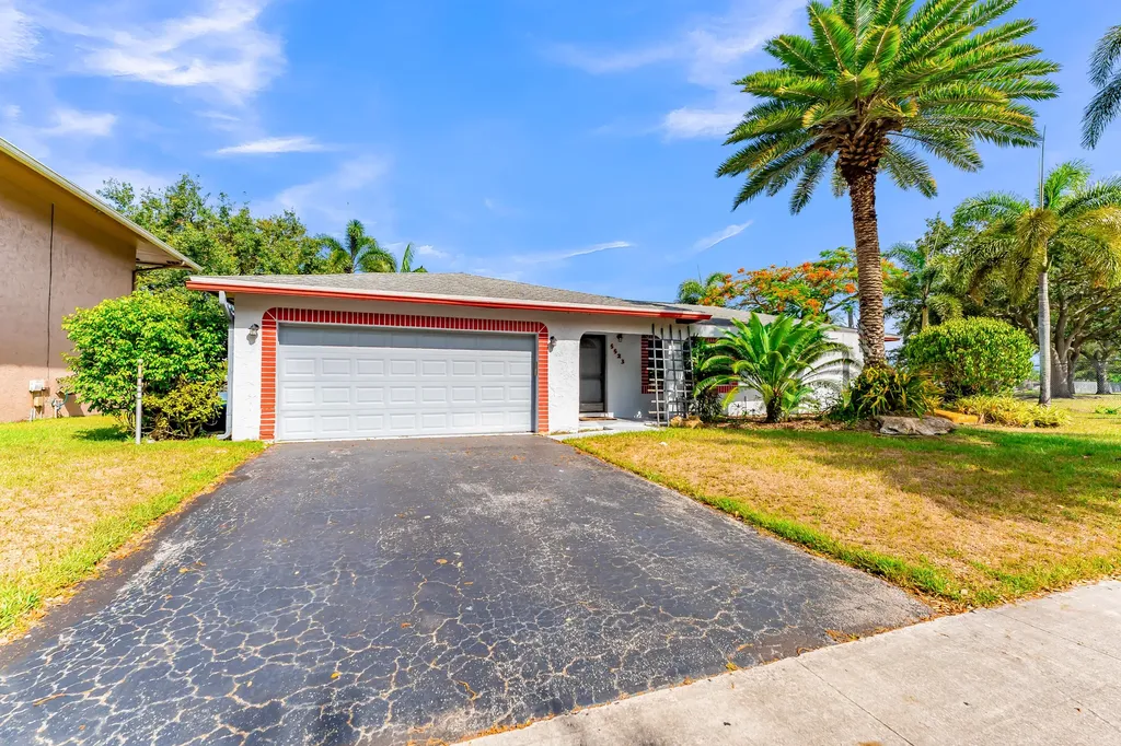 5523 SW 116th Avenue Cooper City FL 33330