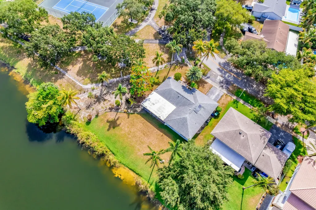 5523 SW 116th Avenue Cooper City FL 33330