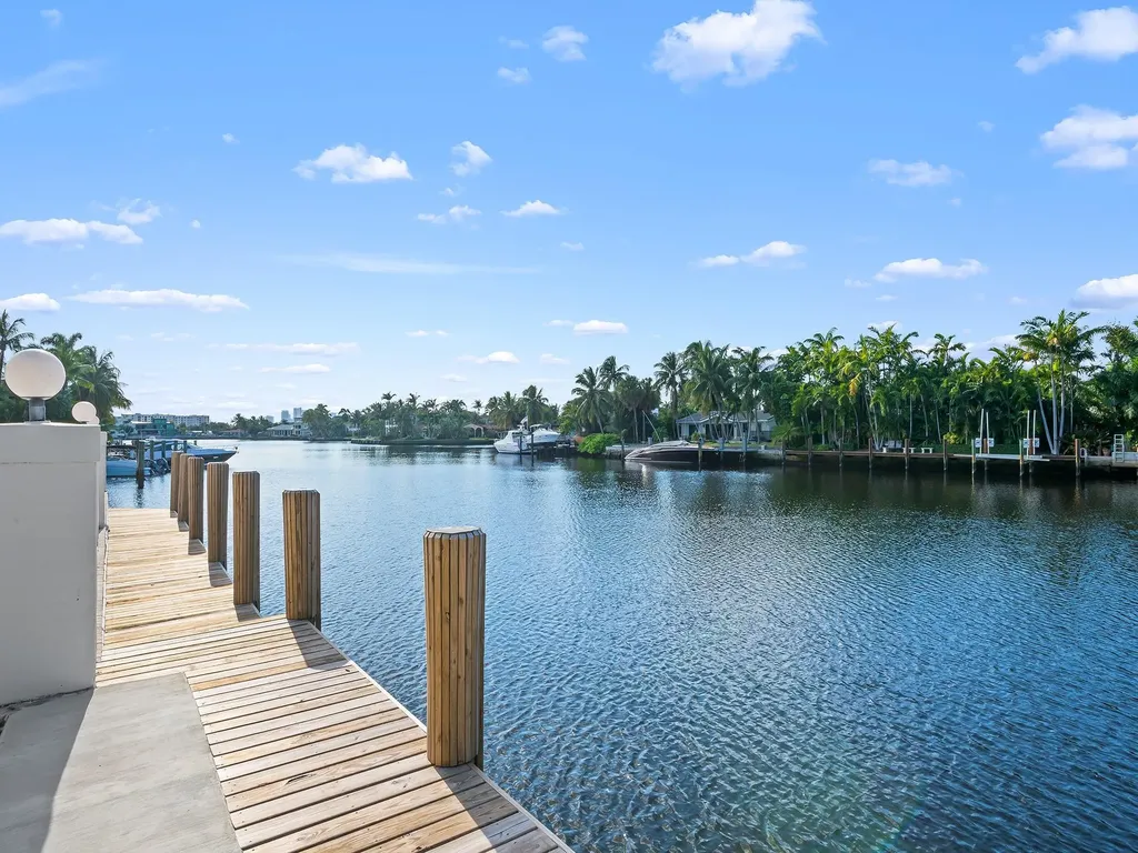 1839 Middle River Drive Fort Lauderdale FL 33305
