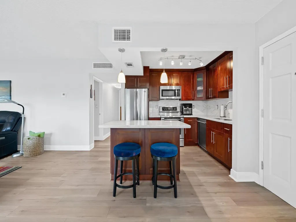 1839 Middle River Drive Fort Lauderdale FL 33305