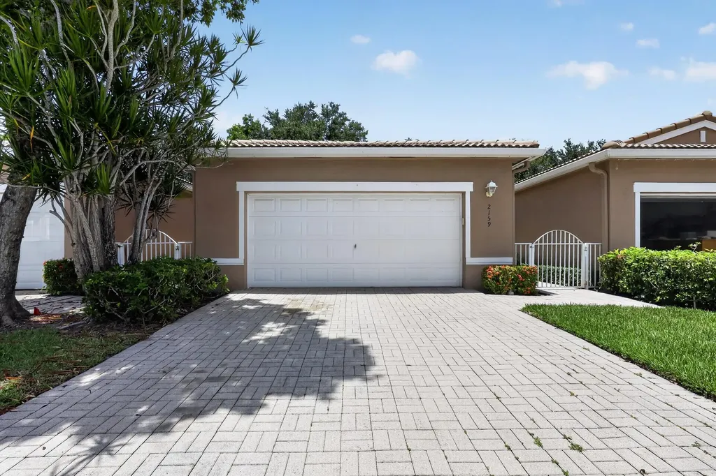 2159 Man Of War West Palm Beach FL 33411