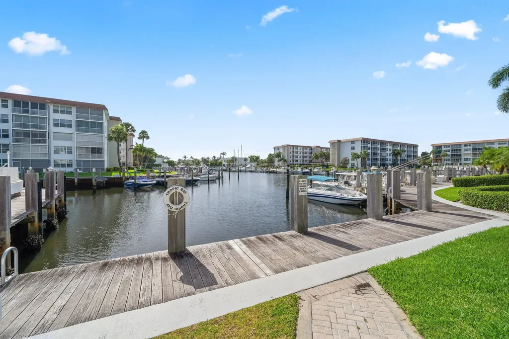 2525 Florida Boulevard Delray Beach FL 33483