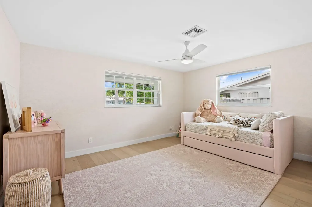 44 Fort Royal Isle Fort Lauderdale FL 33308