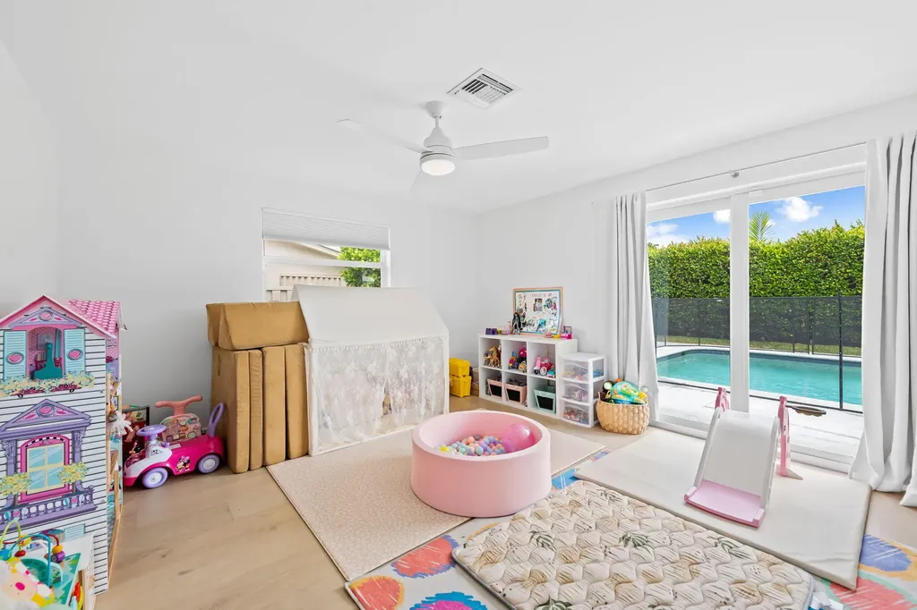 44 Fort Royal Isle Fort Lauderdale FL 33308