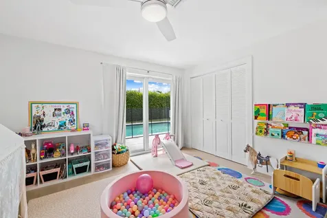 44 Fort Royal Isle Fort Lauderdale FL 33308