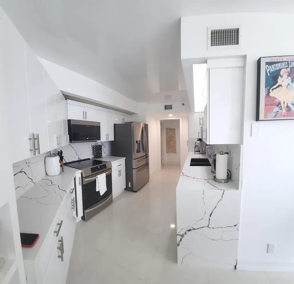 16425 Collins Avenue Sunny Isles Beach FL 33160