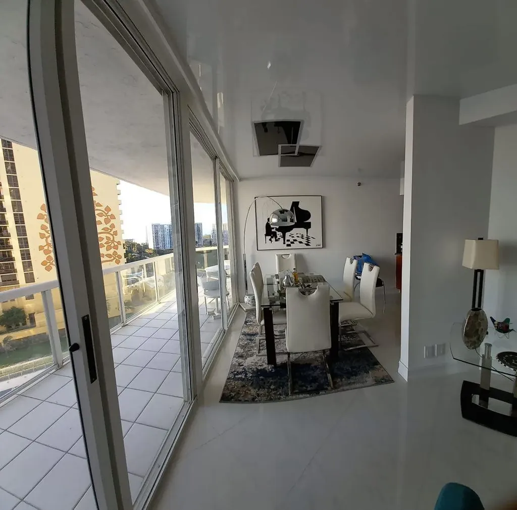 16425 Collins Avenue Sunny Isles Beach FL 33160