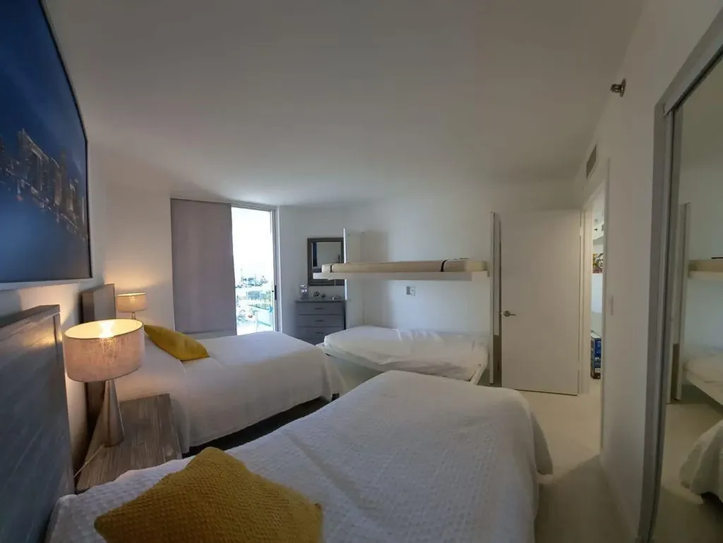 16425 Collins Avenue Sunny Isles Beach FL 33160
