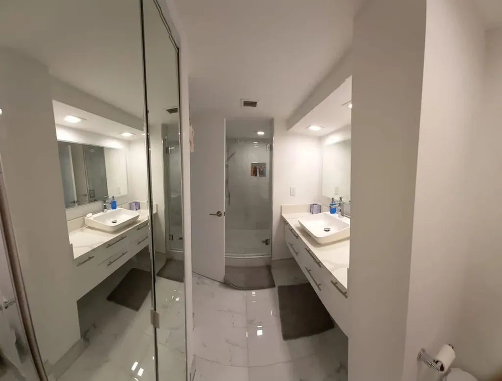 16425 Collins Avenue Sunny Isles Beach FL 33160