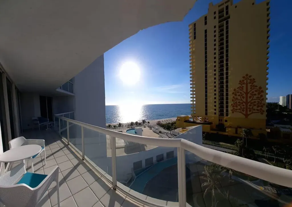 16425 Collins Avenue Sunny Isles Beach FL 33160