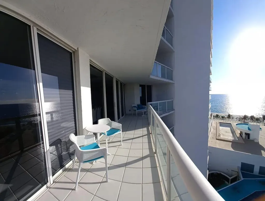 16425 Collins Avenue Sunny Isles Beach FL 33160