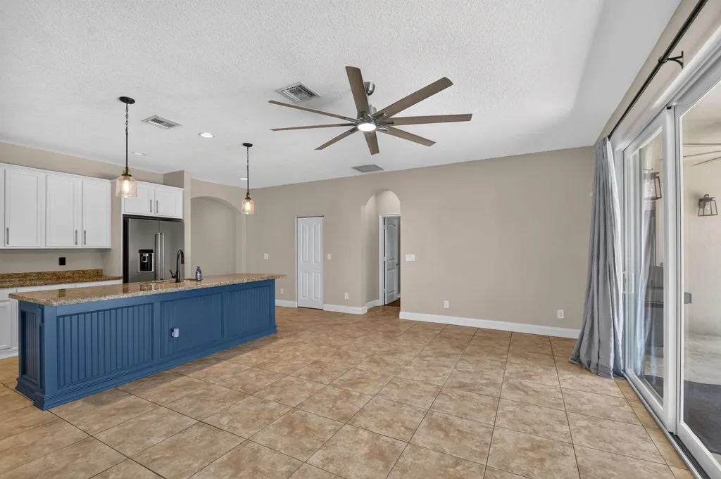 7082 Prudencia Drive Lake Worth FL 33463