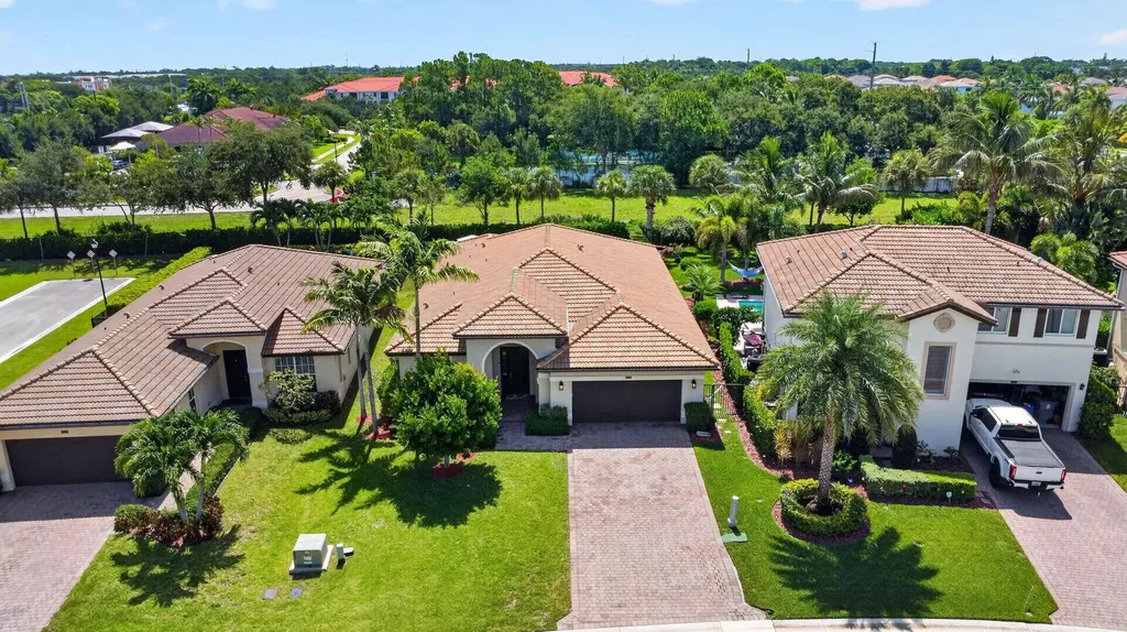7082 Prudencia Drive Lake Worth FL 33463