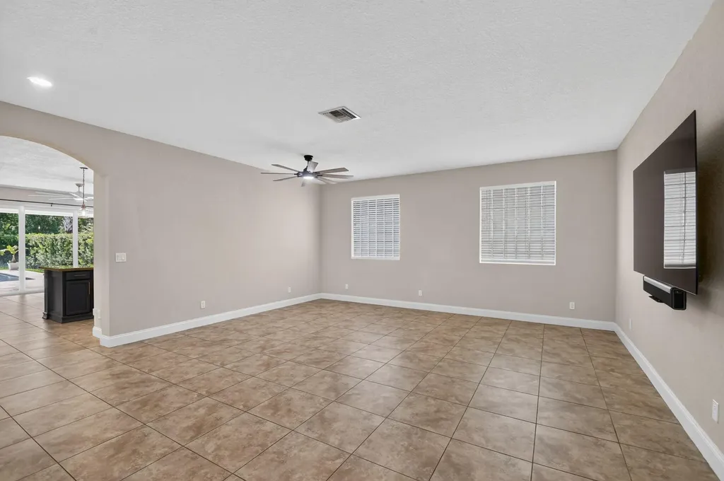 7082 Prudencia Drive Lake Worth FL 33463