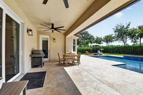 7082 Prudencia Drive Lake Worth FL 33463