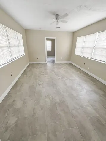 3045 NW 68th Street NW Miami FL 33147