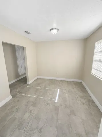 3045 NW 68th Street NW Miami FL 33147