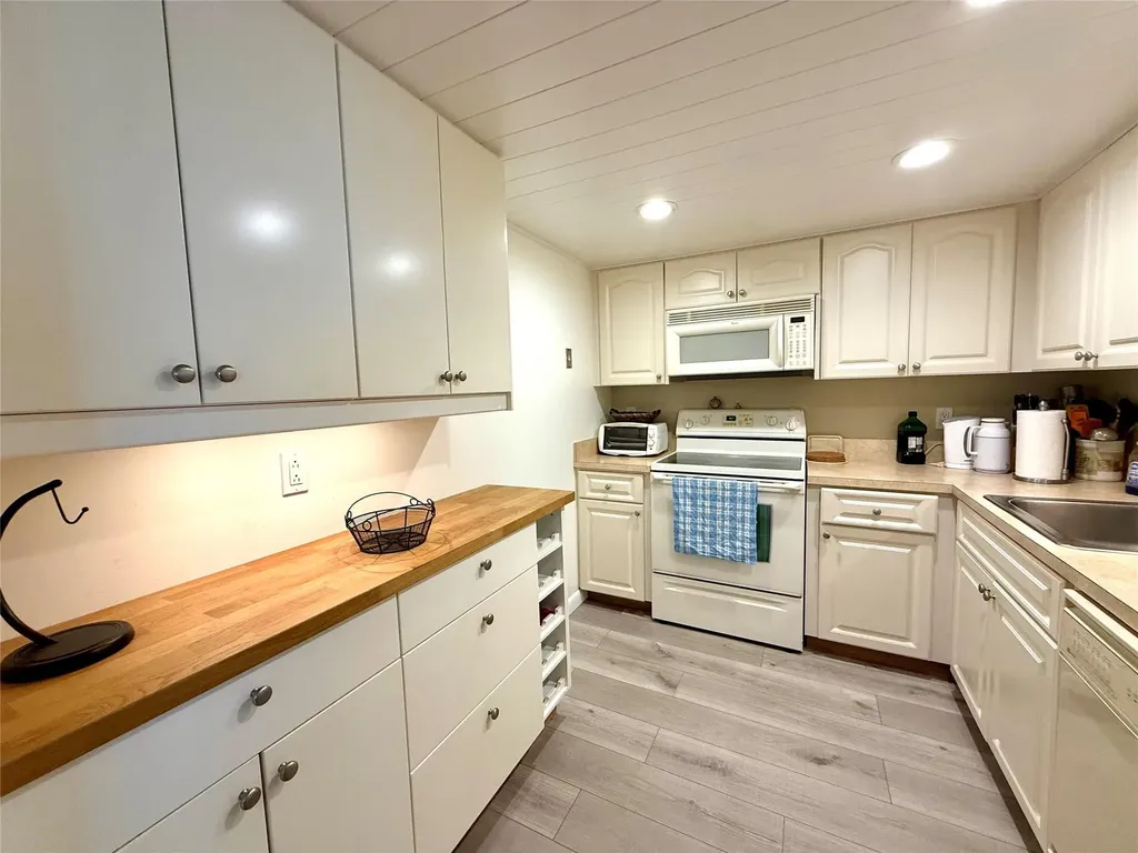 101 Briny Avenue Pompano Beach FL 33062
