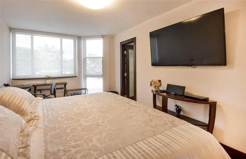 1800 S Ocean Drive Fort Lauderdale FL 33316
