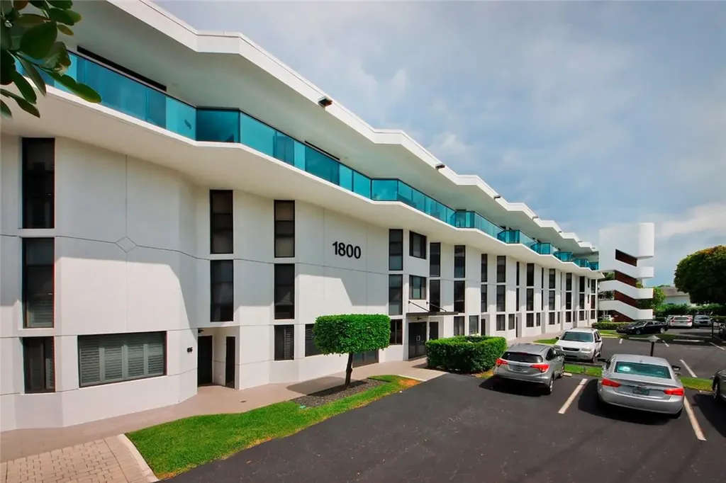 1800 S Ocean Drive Fort Lauderdale FL 33316