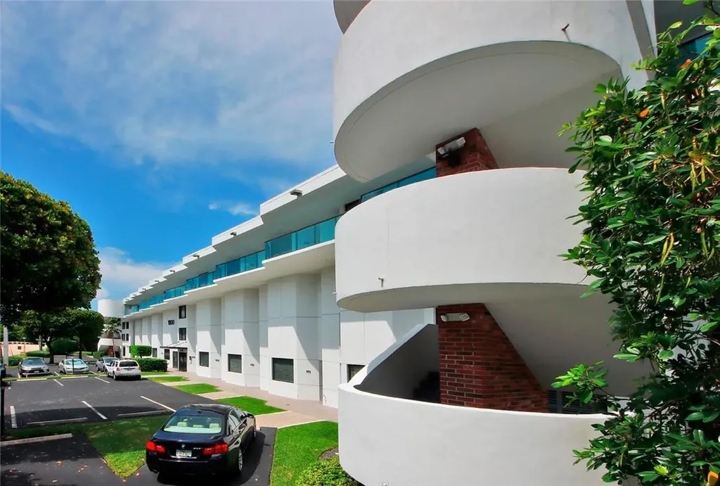 1800 S Ocean Drive Fort Lauderdale FL 33316