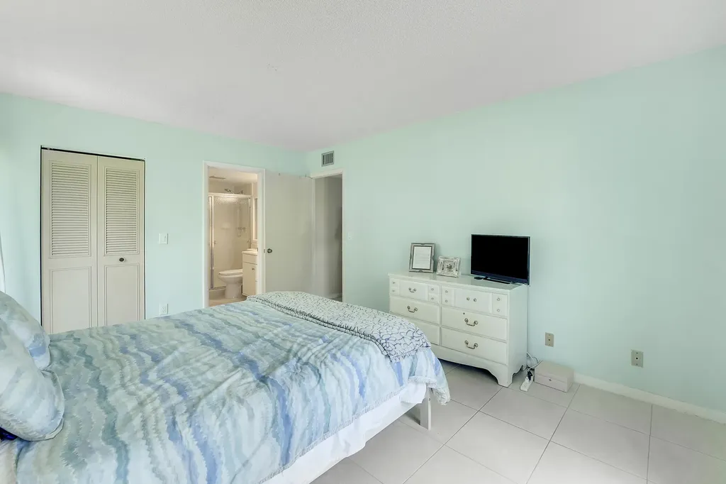 1112 Green Pine Boulevard West Palm Beach FL 33409
