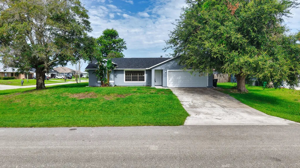 4690 SW Quezon Street Port St Lucie FL 34953