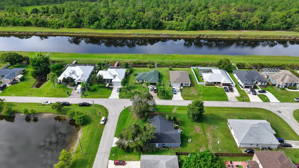 4690 SW Quezon Street Port St Lucie FL 34953